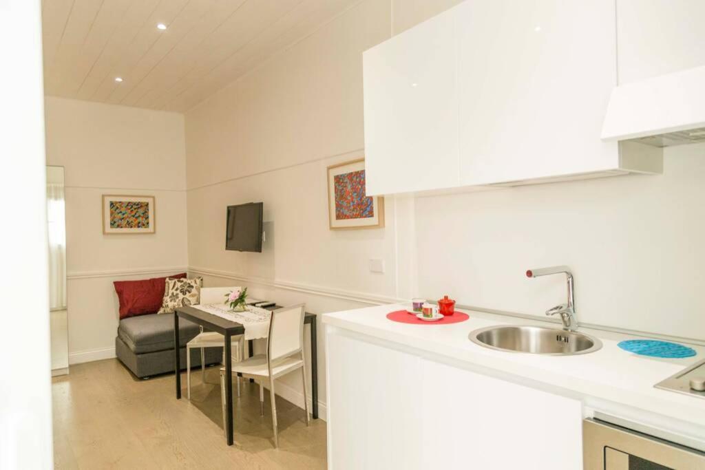 Casa Alessandra Colosseo Рим Экстерьер фото
